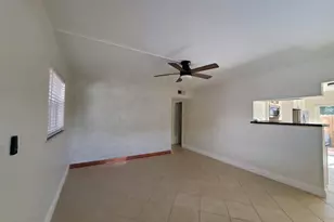 313 SW 1st Ct SW, Pompano Beach, FL 33060 - Photo 6