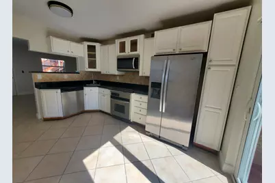 313 SW 1st Court SW #L-4, Pompano Beach, FL 33060 - Photo 4