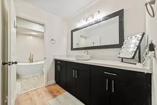 9651 SW 9th Ct, Pembroke Pines, FL 33025 - Photo 16