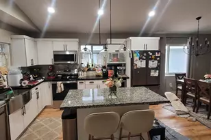 9651 SW 9th Ct, Pembroke Pines, FL 33025 - Photo 6