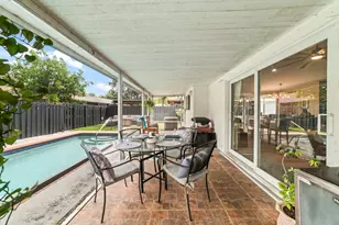9651 SW 9th Ct, Pembroke Pines, FL 33025 - Photo 24