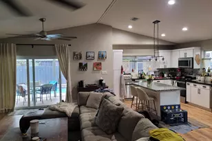 9651 SW 9th Ct, Pembroke Pines, FL 33025 - Photo 4