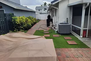 9651 SW 9th Ct, Pembroke Pines, FL 33025 - Photo 28