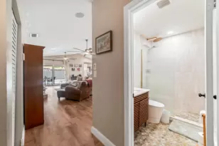 9651 SW 9th Ct, Pembroke Pines, FL 33025 - Photo 22