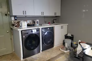 9651 SW 9th Ct, Pembroke Pines, FL 33025 - Photo 32