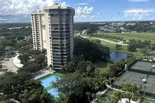 2425 Presidential Way Way, West Palm Beach, FL 33401 - Photo 6