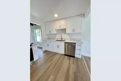 7150 NW 46th Court, Lauderhill, FL 33319 - Photo 8