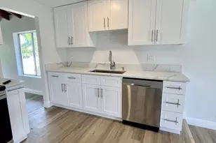 7150 NW 46th Ct, Lauderhill, FL 33319 - Photo 8