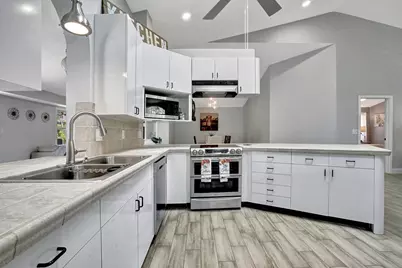 1212 Mulberry Place, Wellington, FL 33414 - Photo 8