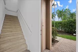 4986 Bonsai Cir, Palm Beach Gardens, FL 33418 - Photo 4