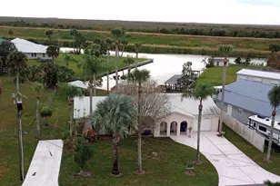 1177 Lisa Ln, Okeechobee, FL 34974 - Photo 1