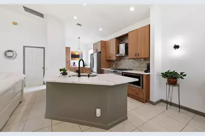 348 NW Toscane Trail, Port Saint Lucie, FL 34986 - Photo 10