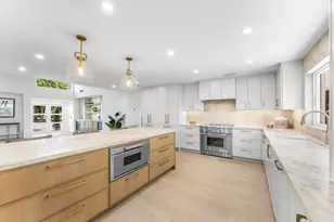 654 W Lakewoode Cir, Delray Beach, FL 33445 - Photo 8