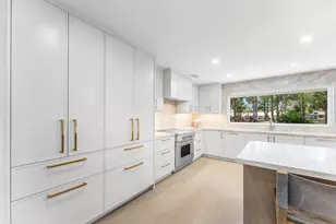 654 W Lakewoode Cir, Delray Beach, FL 33445 - Photo 10
