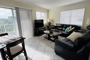 2600 Collins Ave, Miami Beach, FL 33140 - Photo 4