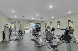 9401 Sunrise Lakes Blvd, Sunrise, FL 33322 - Photo 32