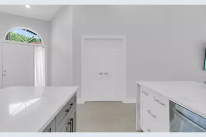 8224 Via Bella, Boca Raton, FL 33496 - Photo 8