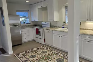 422 N Broadway, Lantana, FL 33462 - Photo 16