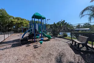 1205 12th Ct, Jupiter, FL 33477 - Photo 10