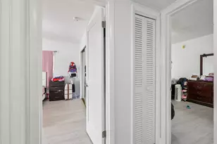 1735 NE 164th St, North Miami Beach, FL 33162 - Photo 14