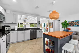 320 Riverdale Rd, Palm Springs, FL 33461 - Photo 14