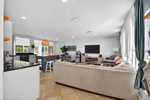 320 Riverdale Rd, Palm Springs, FL 33461 - Photo 10