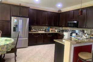 8292 Calabria Lakes Drive, Boynton Beach, FL 33473 - Photo 8