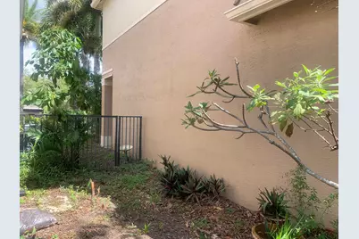 8292 Calabria Lakes Drive, Boynton Beach, FL 33473 - Photo 4