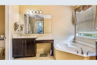 8292 Calabria Lakes Drive, Boynton Beach, FL 33473 - Photo 32