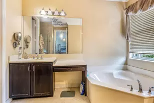 8292 Calabria Lakes Drive, Boynton Beach, FL 33473 - Photo 32