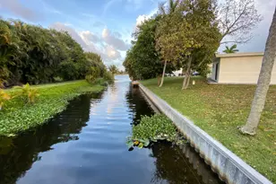 7500 W Lake Dr, Lake Clarke Shores, FL 33406 - Photo 10