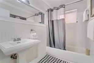 241 SW 13th St, Boca Raton, FL 33432 - Photo 10