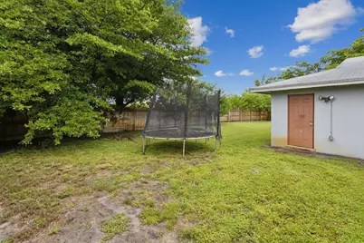 2227 NE 3rd Avenue #2, Delray Beach, FL 33444 - Photo 18