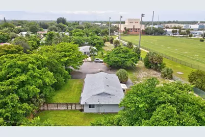 2227 NE 3rd Avenue #2, Delray Beach, FL 33444 - Photo 24