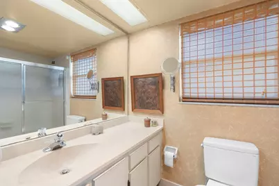 545 Oaks Lane #501, Pompano Beach, FL 33069 - Photo 18