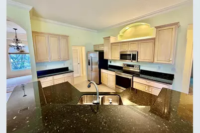 751 SE Starflower Avenue, Port Saint Lucie, FL 34983 - Photo 10