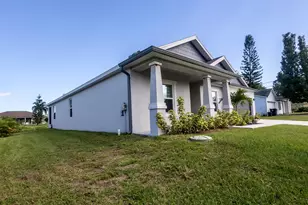 2149 SW Susset Ln, Port Saint Lucie, FL 34953 - Photo 4