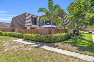 1208 12th Ct, Jupiter, FL 33477 - Photo 30