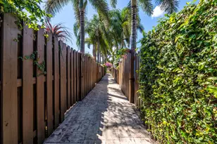 1200 NE 17th Ct, Fort Lauderdale, FL 33305 - Photo 2