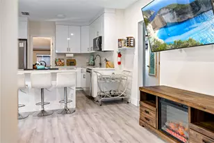 218 SW 7th St, Dania Beach, FL 33004 - Photo 38