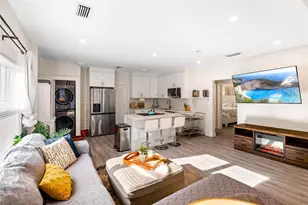 218 SW 7th St, Dania Beach, FL 33004 - Photo 8