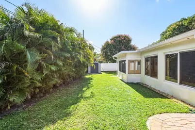 2100 NE 4th Avenue, Boca Raton, FL 33431 - Photo 28