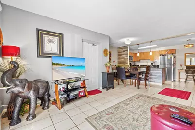 1013 Green Pine Boulevard #D1, West Palm Beach, FL 33409 - Photo 4