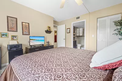 1013 Green Pine Boulevard #D1, West Palm Beach, FL 33409 - Photo 14