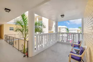 17 Colonial Club Dr, Boynton Beach, FL 33435 - Photo 6