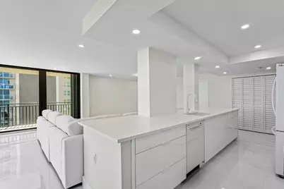 5460 N Ocean Drive #5b, Singer Island, FL 33404 - Photo 8