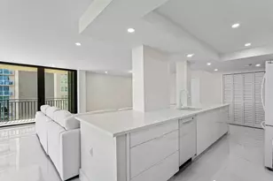 5460 N Ocean Dr, Singer Island, FL 33404 - Photo 8