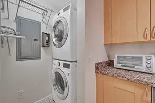 350 SE 2nd St, Fort Lauderdale, FL 33301 - Photo 12