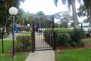 3151 S Palm Aire Dr, Pompano Beach, FL 33069 - Photo 14