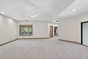 2410 Embassy Dr, West Palm Beach, FL 33401 - Photo 18